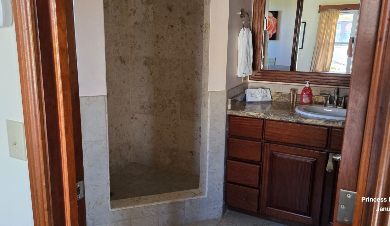 23-PR-C105-H3-Rose-Bathroom-01