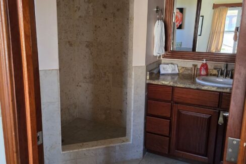 23-PR-C105-H3-Rose-Bathroom-01