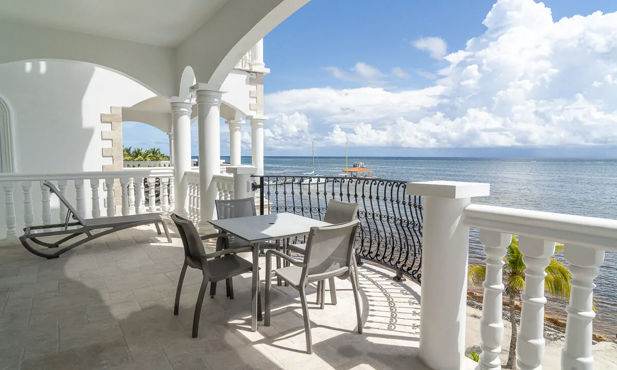 24-Patio-Set-Lounge-View_web