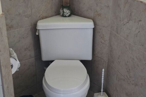 26-PR-C105-H3-Beachy-Bathroom-01-rotated