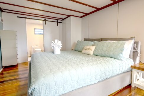 Bedroom-1-King-3
