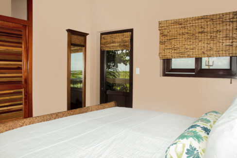 Coco-Beach-10C-24-of-1_web