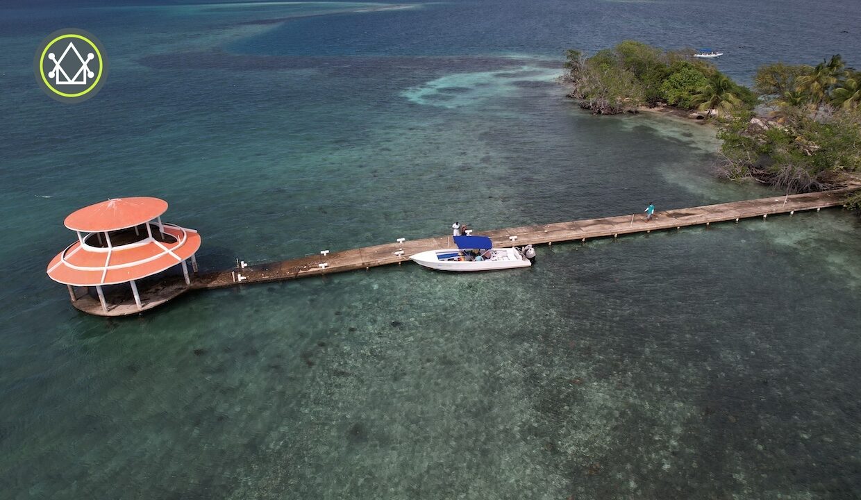 PI0012-Round-Caye-Pier