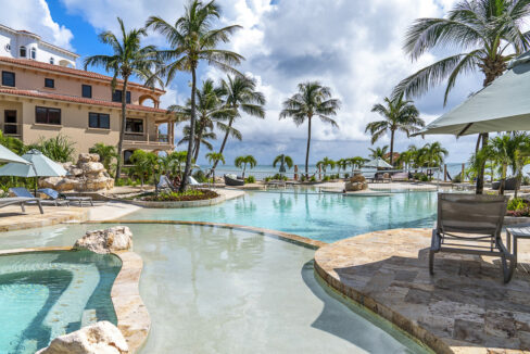 front-pool-and-sea-view-1-web