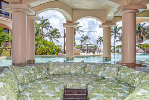 pool-bar-lounge-area-1-web