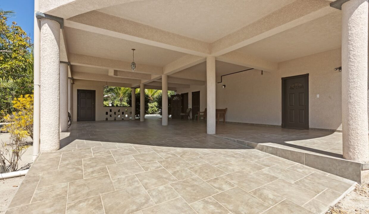 Double20Lot20Retreat-8