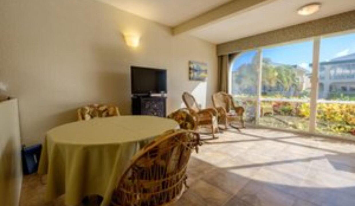 RoyalPalmVillas1C-0