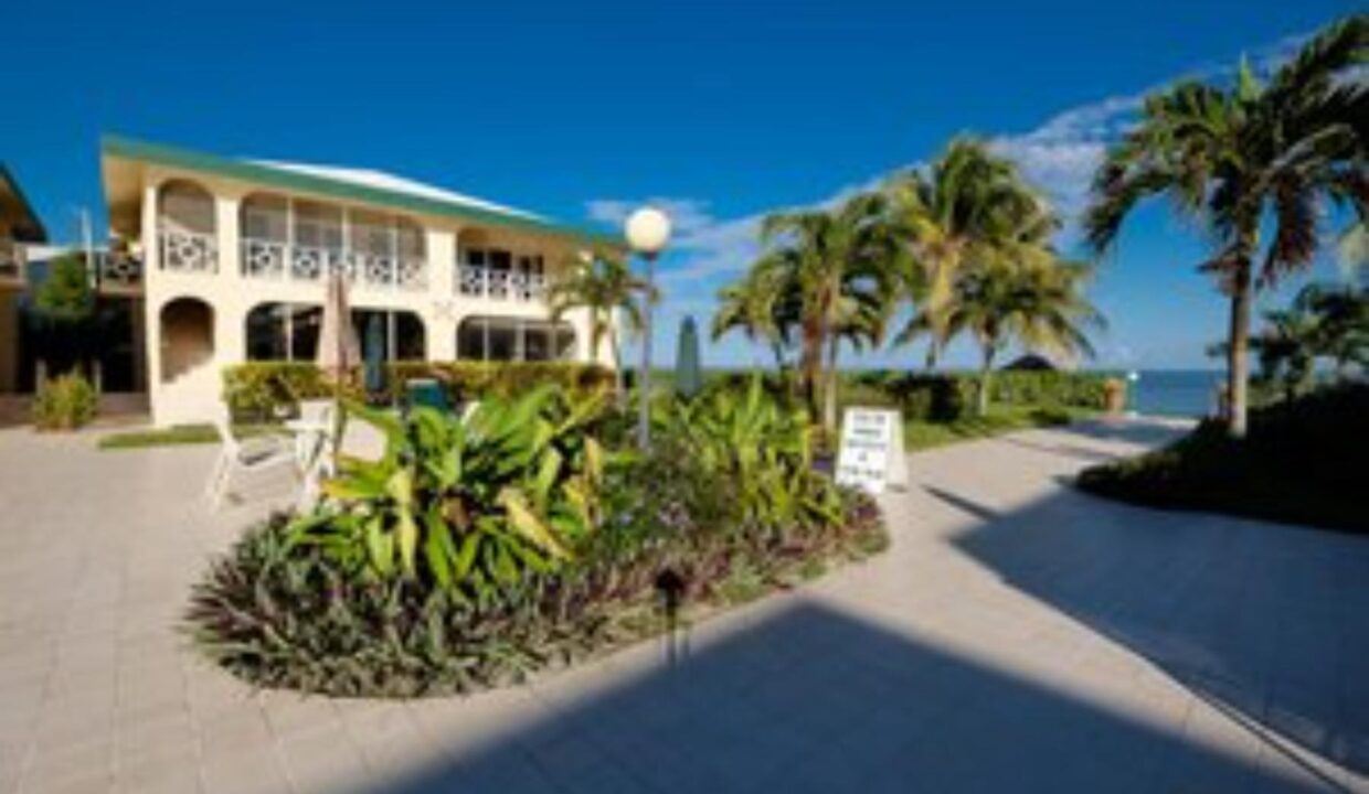 RoyalPalmVillas1C-1