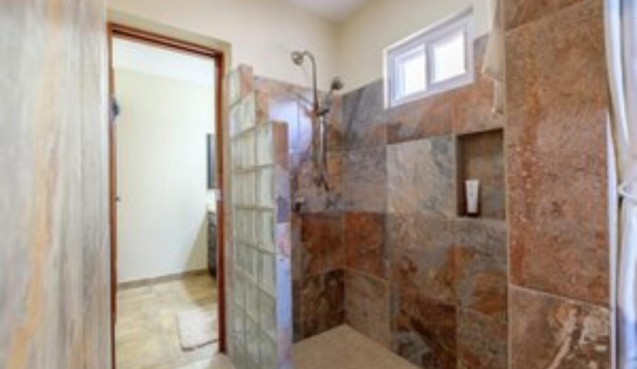 RoyalPalmVillas1C-13