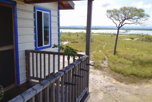 cabin-10
