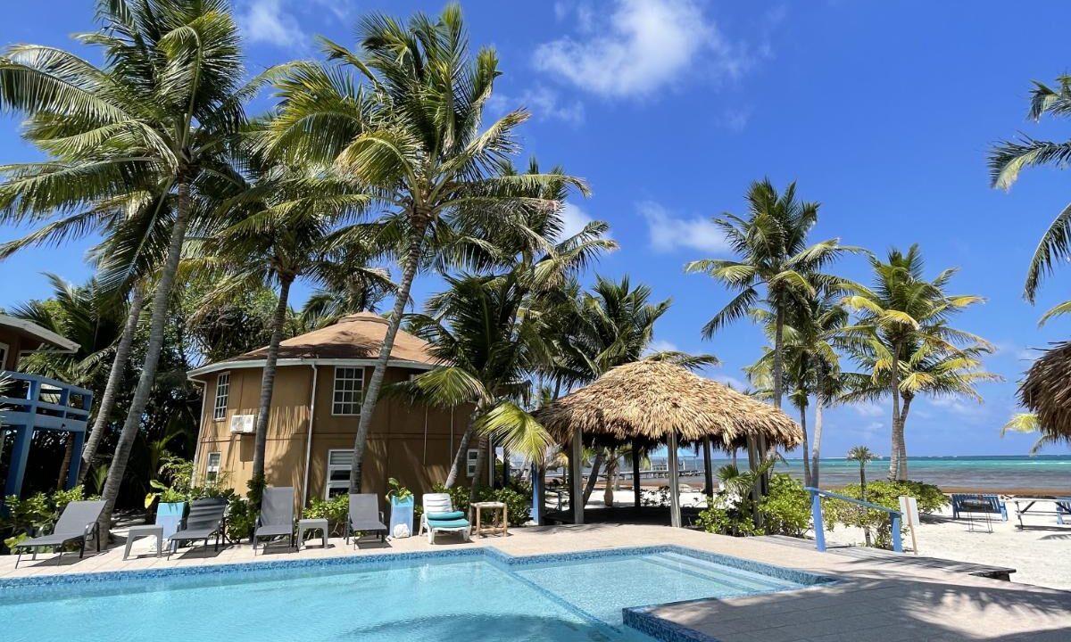 Beachfront, Turn Key Condo at White Sands Cove