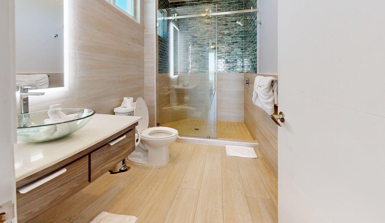 2-501-Bathroom-1