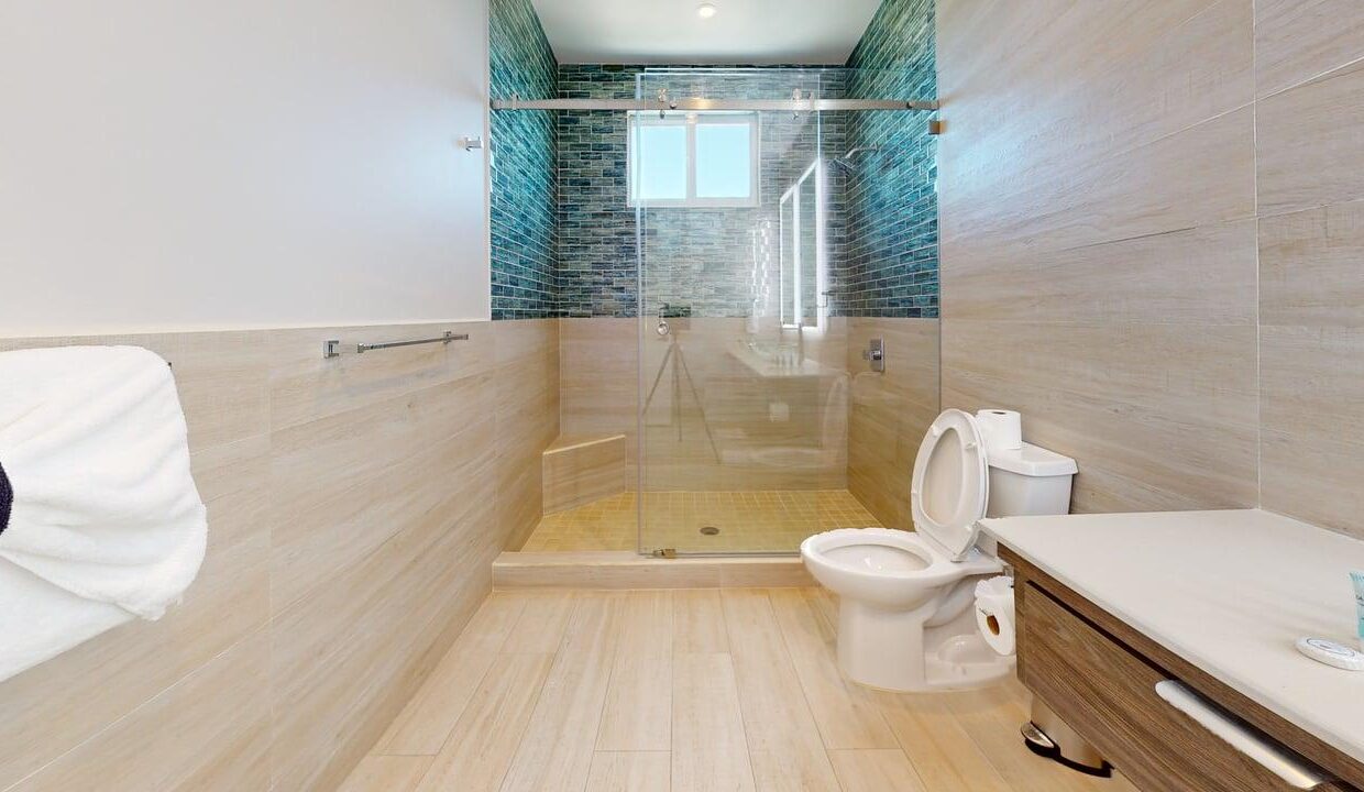 2-501-Bathroom-2