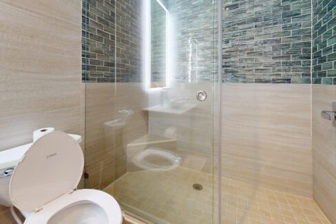 2-501-Bathroom-3