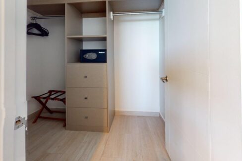 2-501-Bedroom