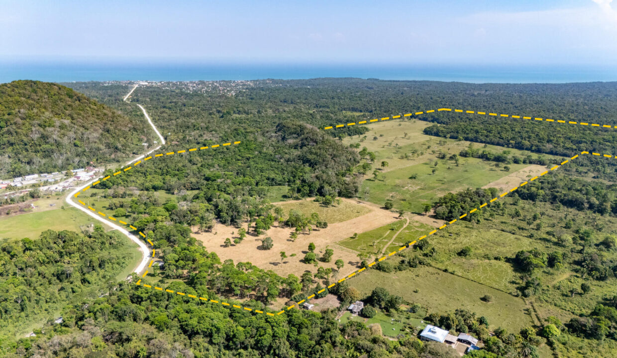 47020Acre20Cattle20Ranch20Punta20Gorda20Toledo20Belize2001