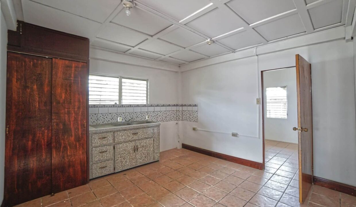 APT20220