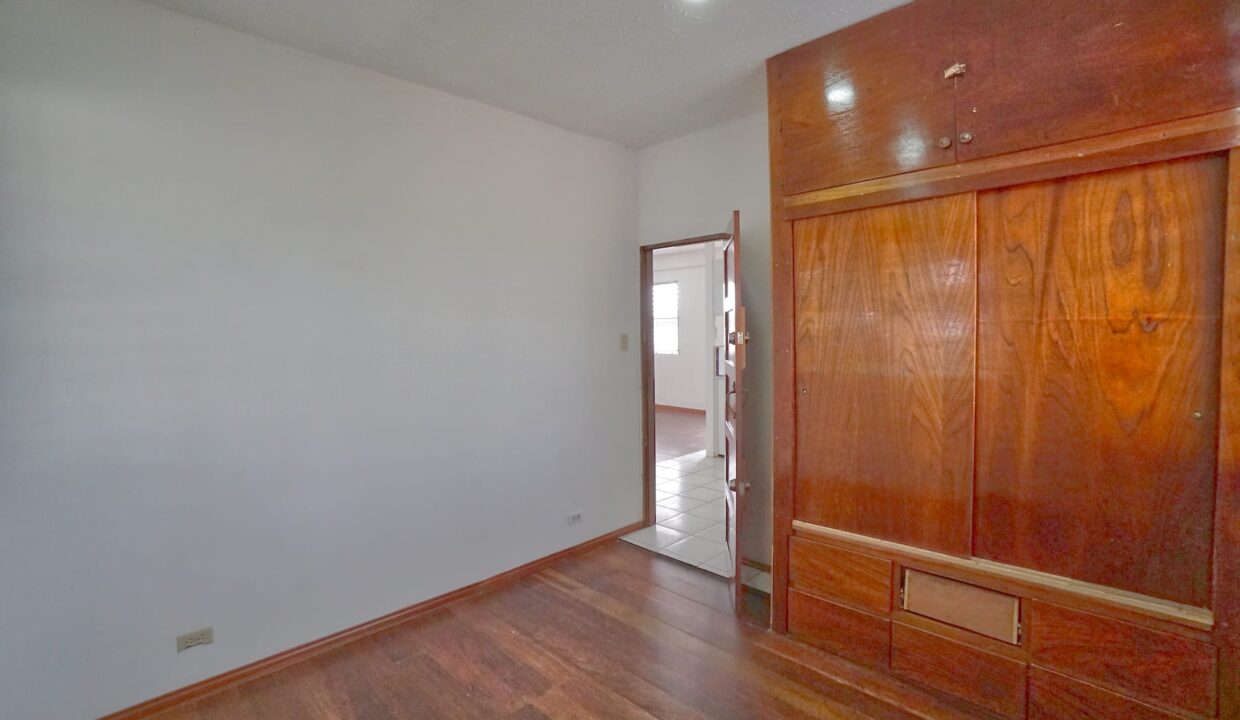 BED20ROOM2012028329