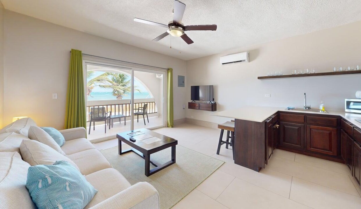 Bananas-Beachfront-Living-Room