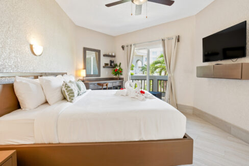 BananasResort_Room_2_DuarteDellarole-5-scaled