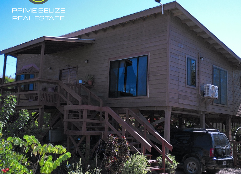 Exterior-view-2-bedroom-house-Caribbean-way