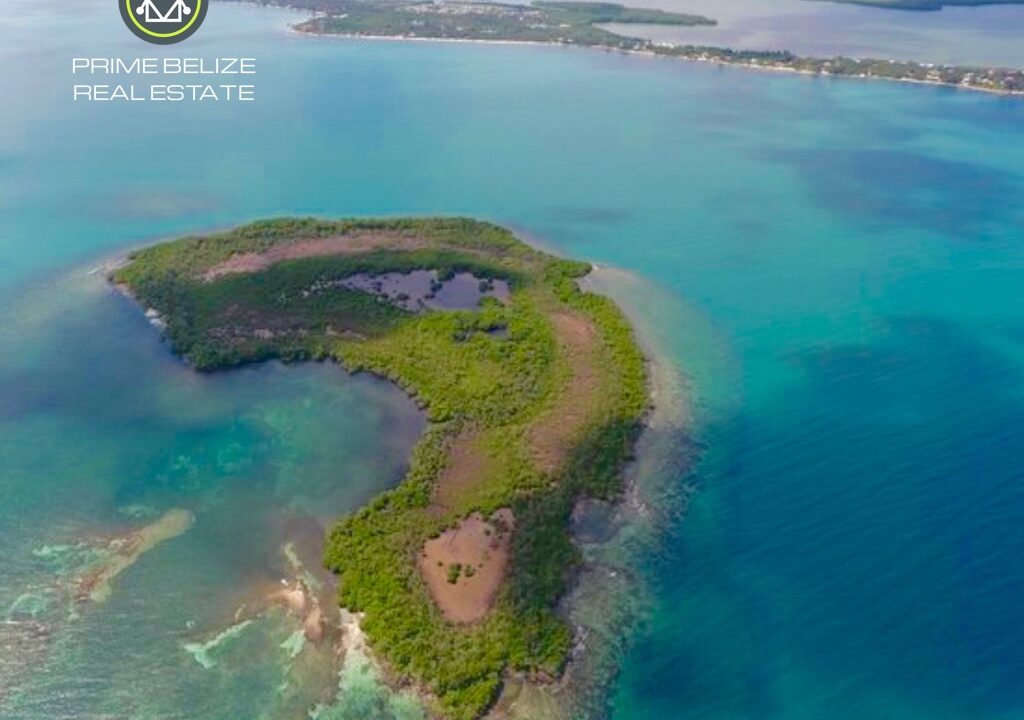 False-Caye-near-Placencia-Peninsula
