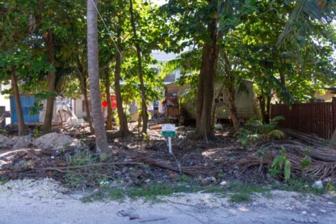 Land-for-sale-in-San-Pedro-near-Best-Western-BelizeDSC_0017-Large-640x427