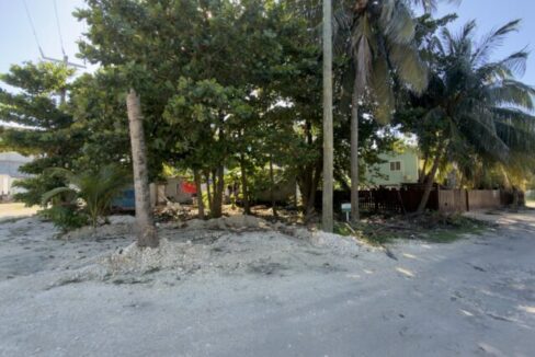 Land-for-sale-in-San-Pedro-near-Best-Western-BelizeIMG_1106-Large-640x427