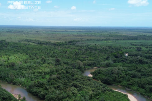 PF0066-opportunity-for-a-river-lodge-or-eco-turism-concept-alongside-the-farming-operation