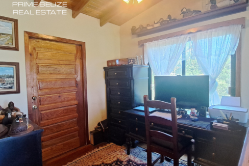 PH0012-office-Work-Area