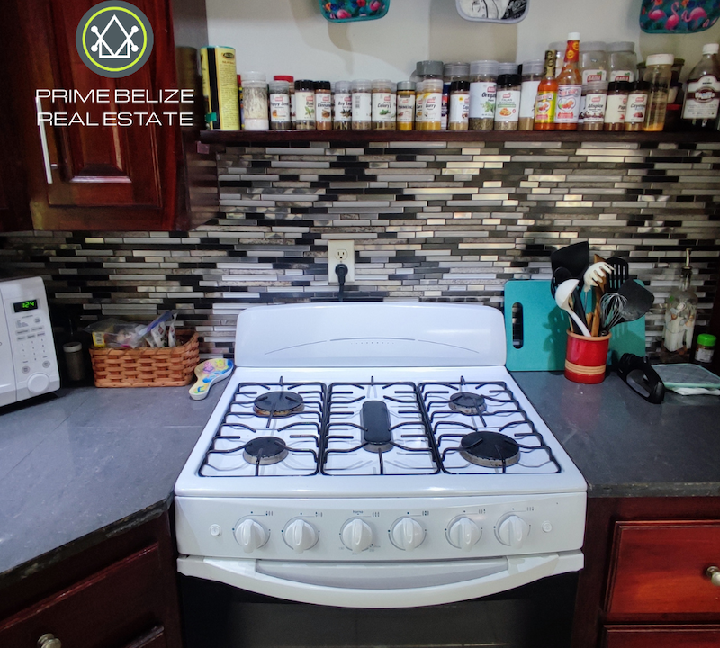 PH0071-fully-equipped-kitchen