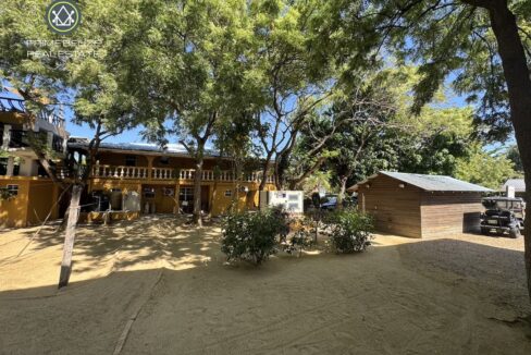 PL0227-Vacant-lot-next-to-bed-and-breakfast-and-Commercial-