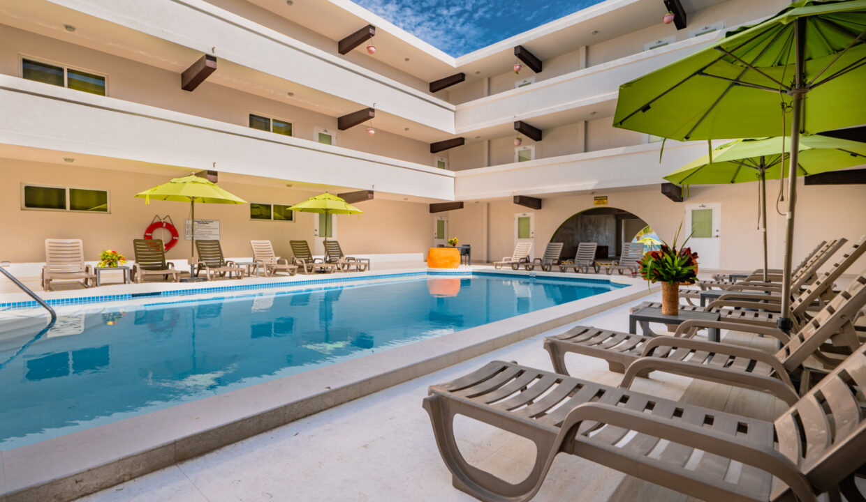 Pool_Bananas_DuarteDellarole-11-1-scaled
