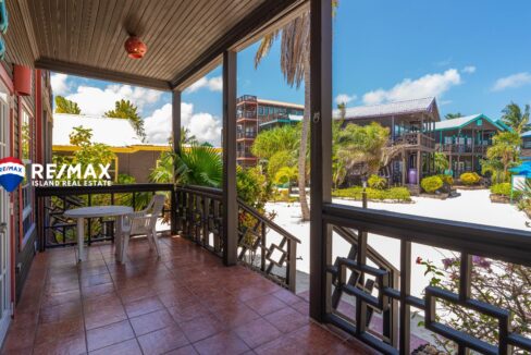 RE_MAX-X_TAN-HA-UNIT-7C-RESIZED-WATERMARKED-2