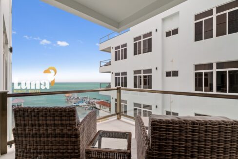 Room_402_RoyalKahal_DuarteDellarole-10