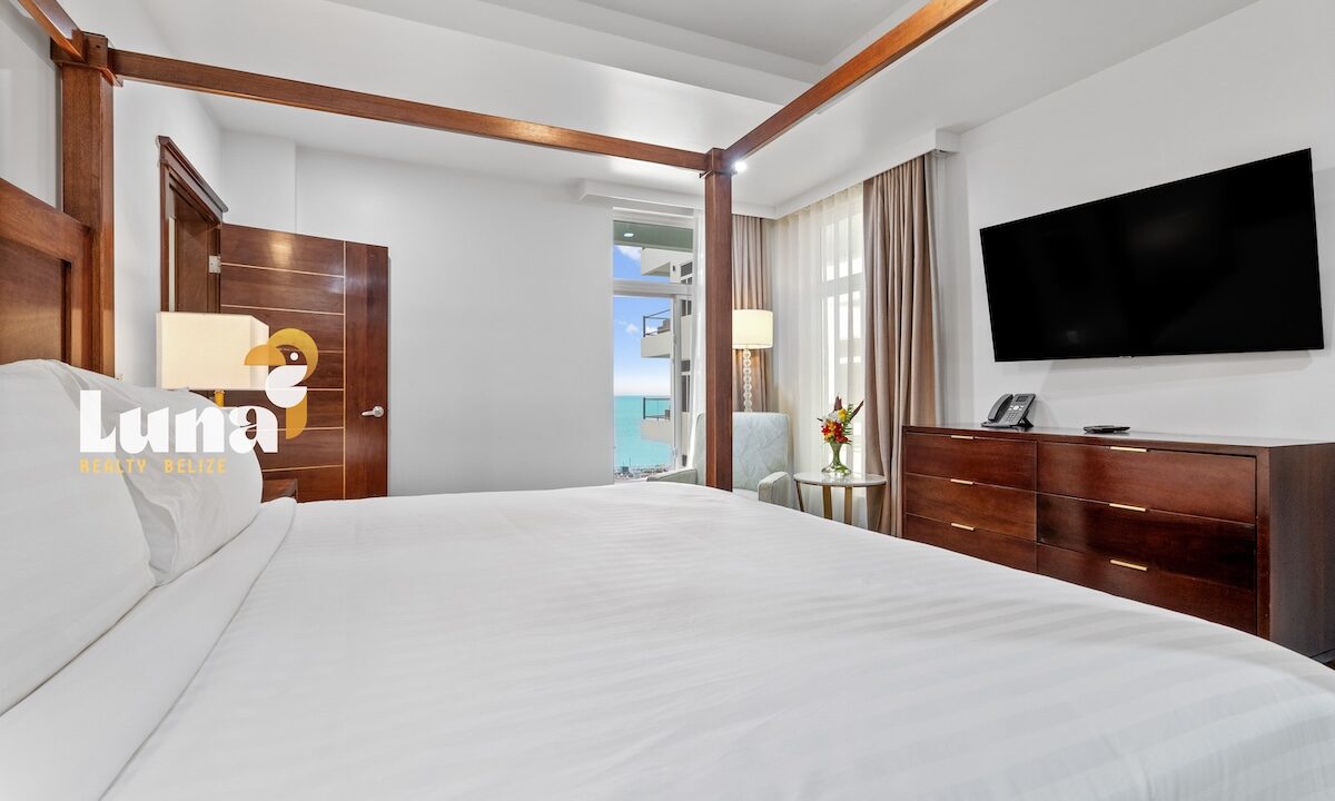 Room_402_RoyalKahal_DuarteDellarole-21