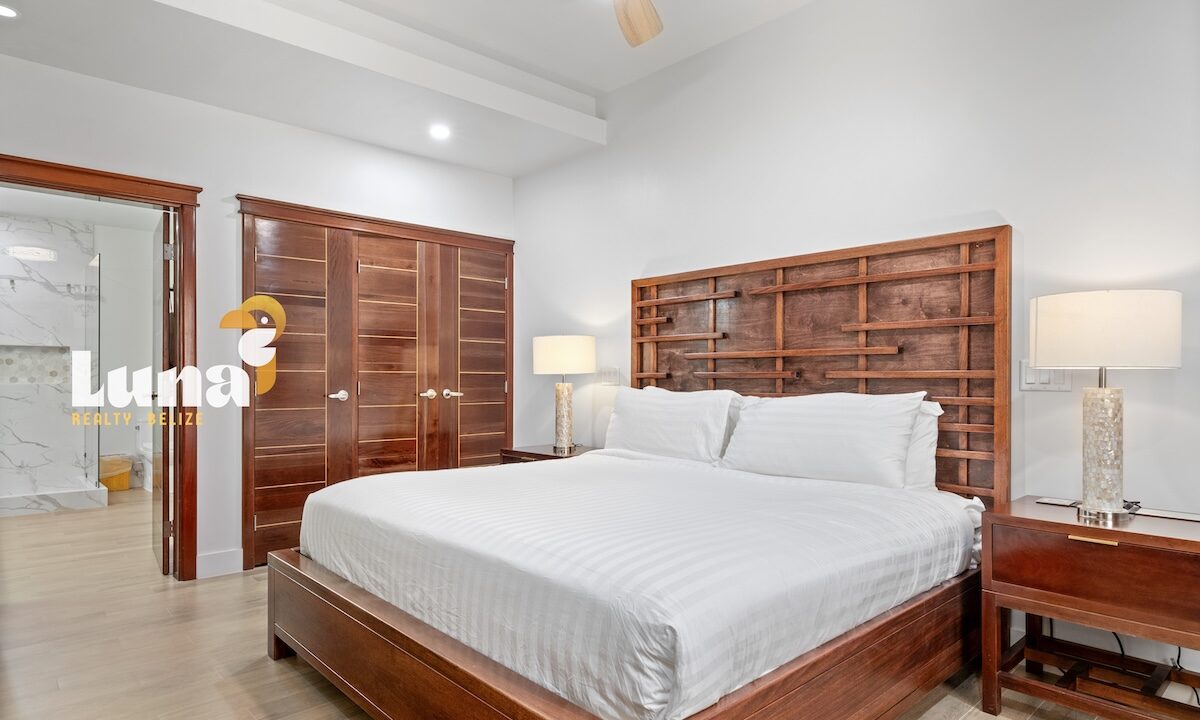 Room_402_RoyalKahal_DuarteDellarole-27