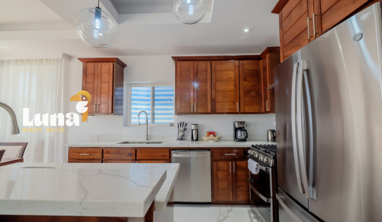 Royal-Kahal-Unit-103-April_2026-LIGH5132-HDR-1-1280x853