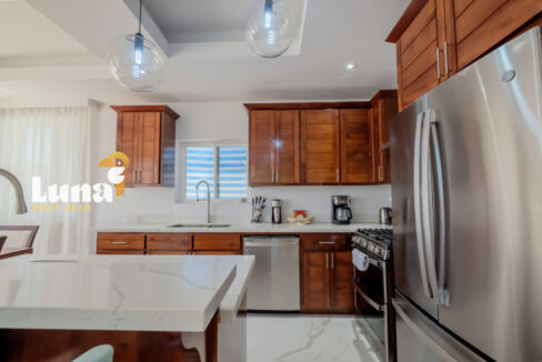 Royal-Kahal-Unit-103-April_2026-LIGH5132-HDR-1-1280x853
