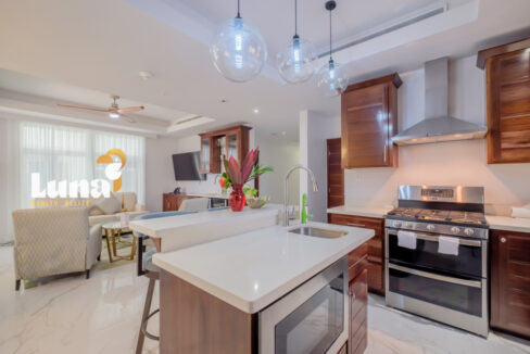 Royal-Kahal-Unit-302-April_2026-LIGH6629-HDR-1280x853