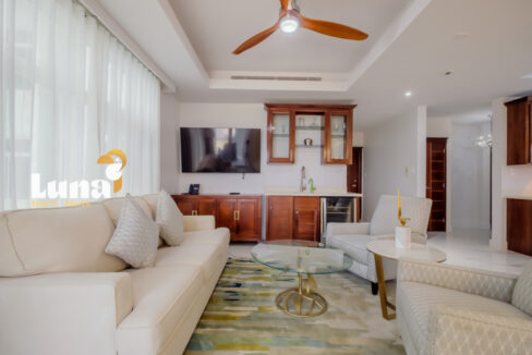 Royal-Kahal-Unit-302-April_2026-LIGH6782-HDR-1280x853