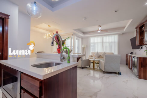 Royal-Kahal-Unit-302-April_2026-LIGH6818-HDR-1280x853