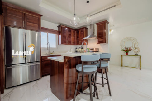 Royal-Kahal-Unit-304-May_2026-LIGH1162-HDR-1280x853