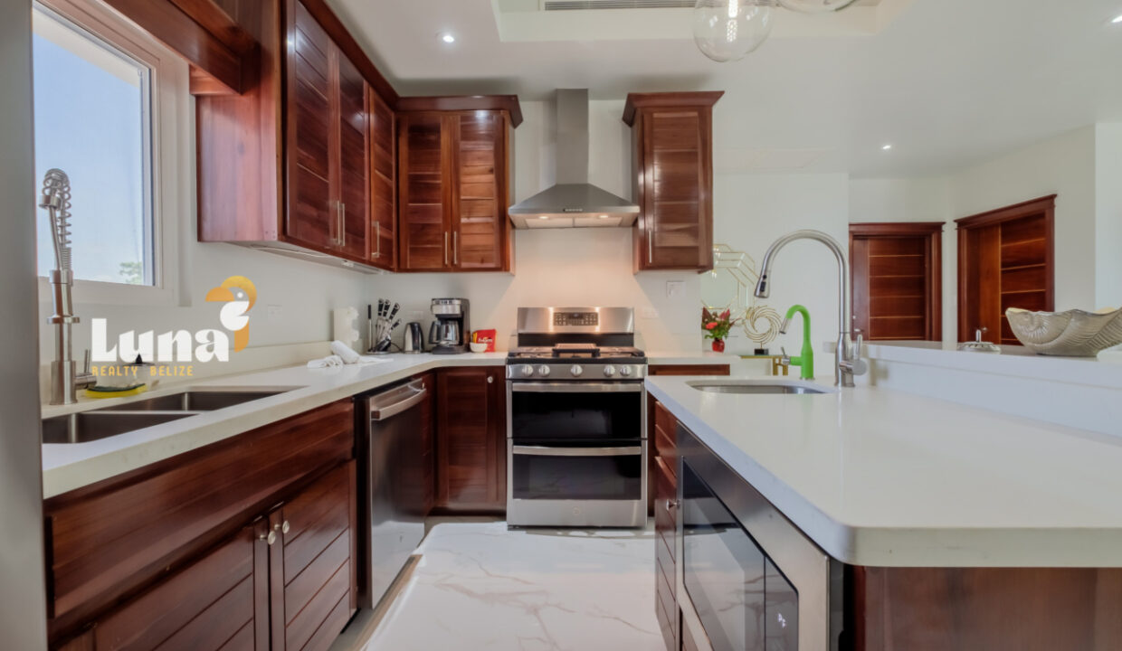 Royal-Kahal-Unit-304-May_2026-LIGH1180-HDR-1280x853