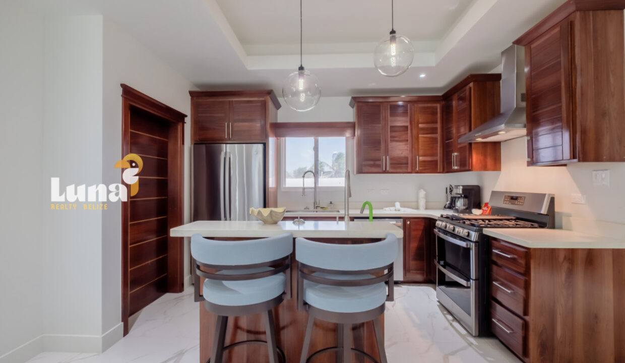 Royal-Kahal-Unit-304-May_2026-LIGH1198-HDR-1280x853