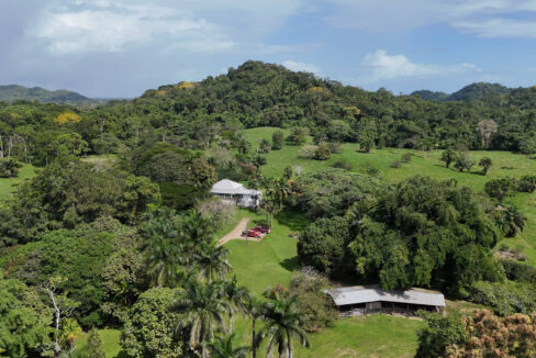 Sirmoor20Hill20Ranch20Estate20Toledo20Belize2002
