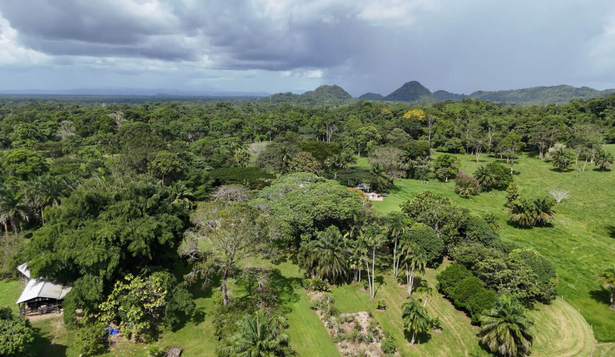 Sirmoor20Hill20Ranch20Estate20Toledo20Belize2010