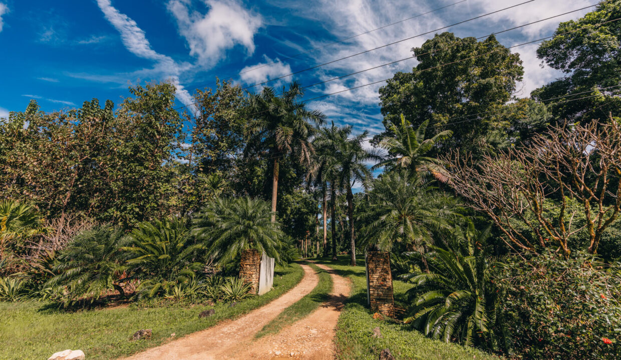 Sirmoor20Hill20Ranch20Estate20Toledo20Belize2014