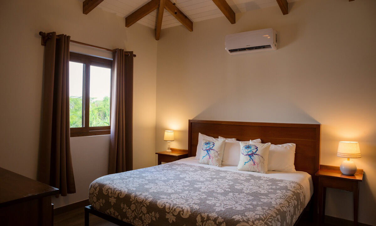 South20Gull20Beachfront20Villa20for20Sale20Placencia20Belize2031
