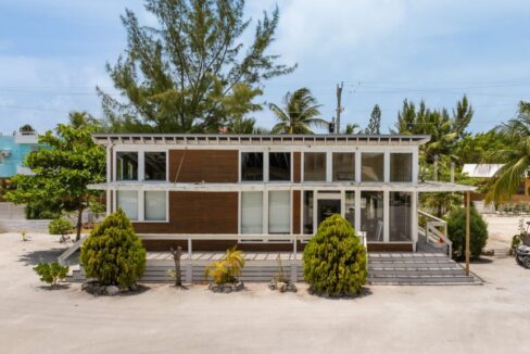 129-SunBay-San-Pedro-Belize-Office-1024x576